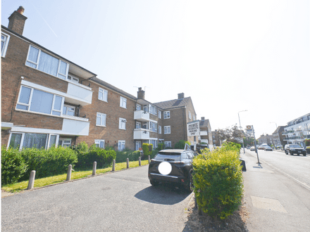 PINNER ROAD  NORTHWOOD  HA6 